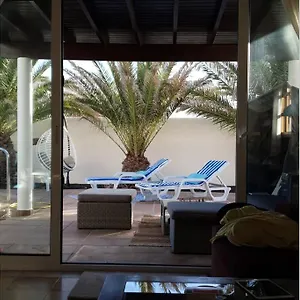 https://villa-lena.in-canary-islands.com